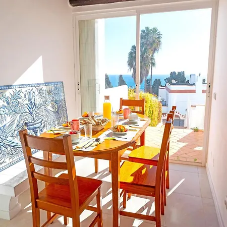 Villa In Albufeira With Rooftop Sea Views Willa