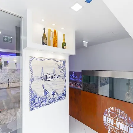 Villa In Albufeira With Rooftop Sea Views *